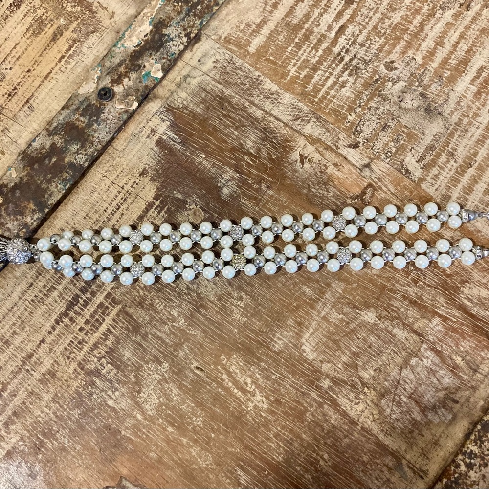 White House Black Market Silver Tone Faux Pearl Rhinestone Tassel Necklace - Picture 10 of 16